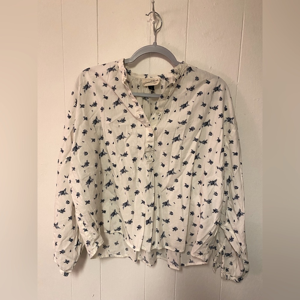 BLOUSE